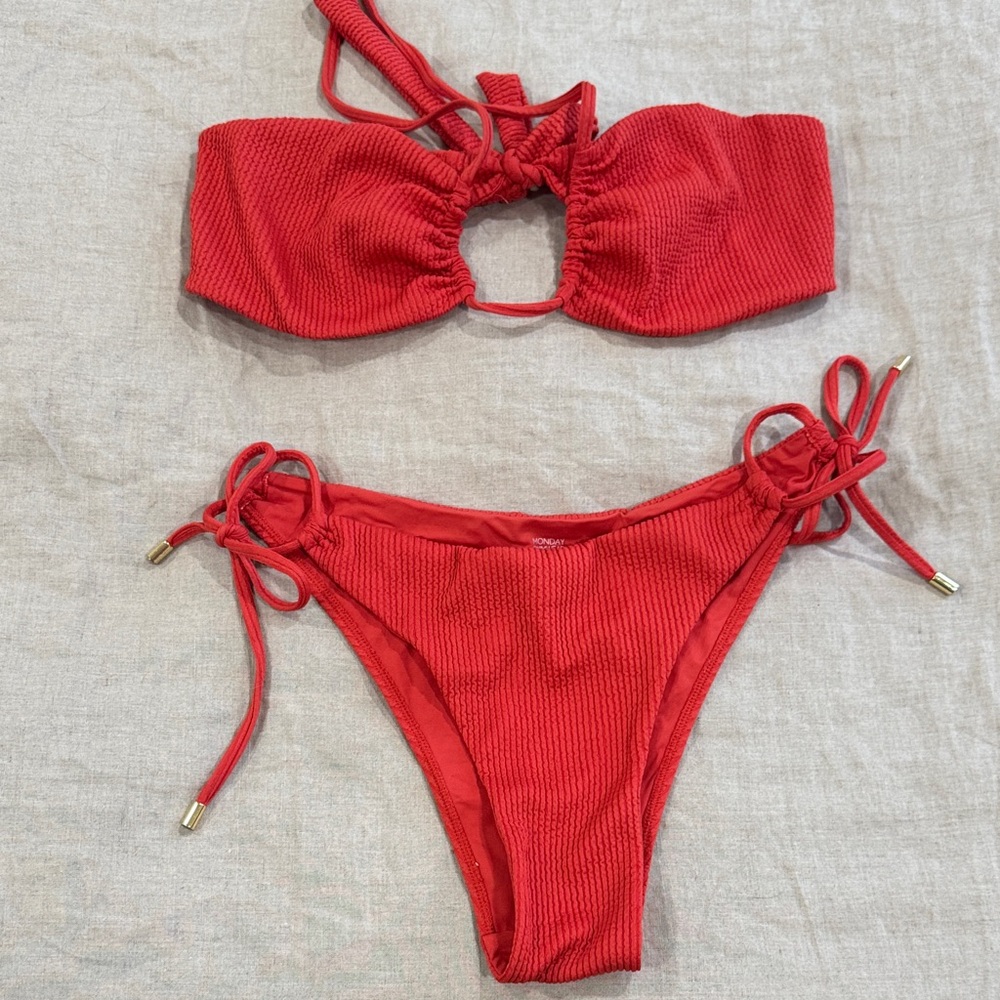Red/Orange Monday Set